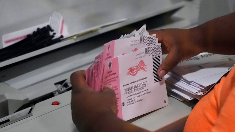 El Secretario de Estado de Nevada se encuentra en Washington para observar los argumentos ante...