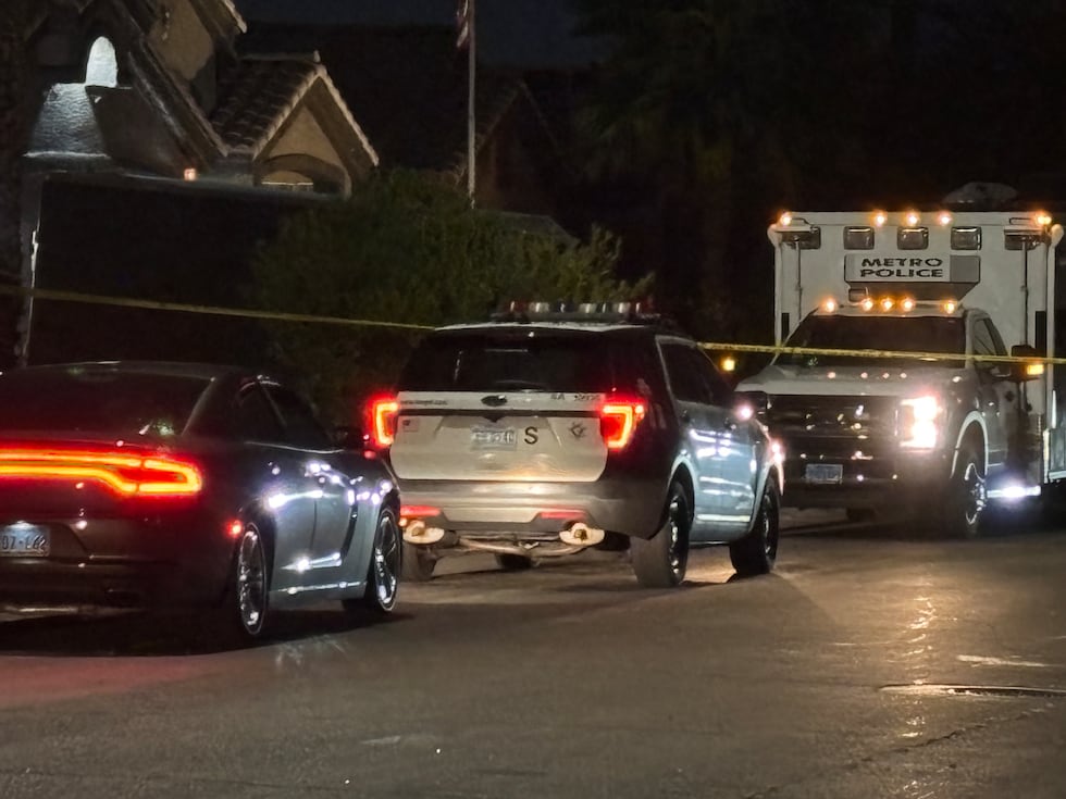 La policía de Las Vegas está investigando un homicidio en el valle suroeste el jueves por la...
