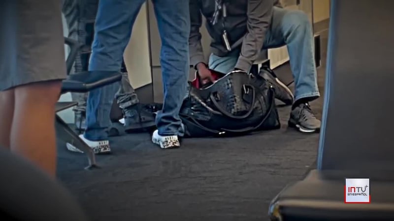 El fin de estas polémicas revisiones en el aeropuerto