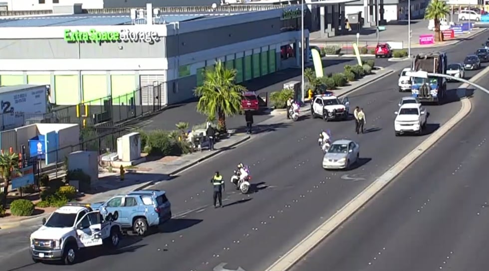 La Comisión Regional de Transporte (RTC) informa que el choque ocurrió alrededor de las 12:15...