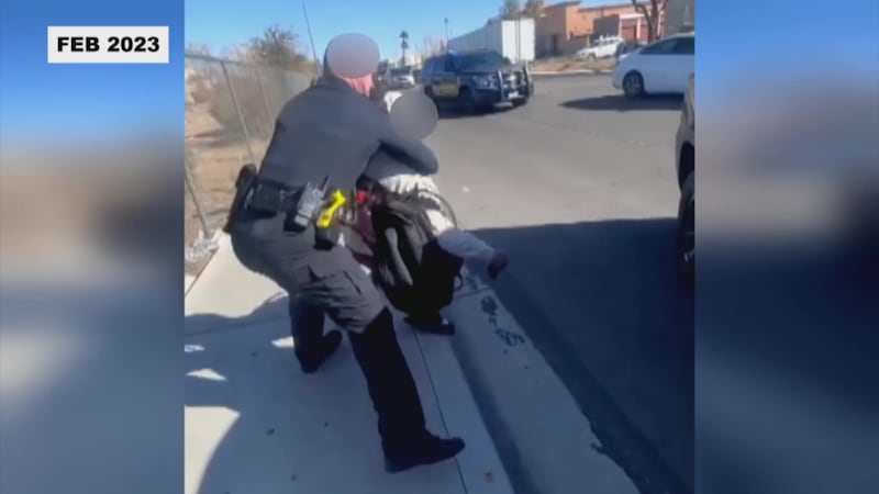 Un video muestra a un teniente de la policía del CCSD derribando a un estudiante.
