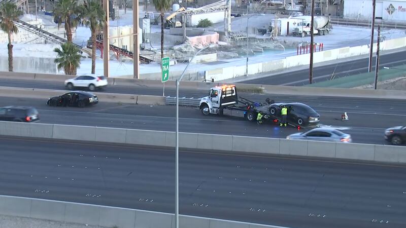 Arrestan a un conductor presuntamente bajo los efectos de sustancias tras un choque en la I-11...
