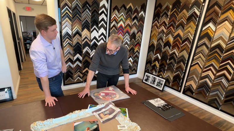 Durante dos décadas, la empresa Frame and Print de Paul Heroy se ha encargado de todo tipo de...