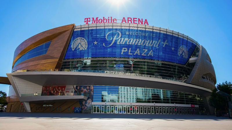 El T-Mobile Arena, situado en el Strip de Las Vegas, cambia el nombre de su espacio al aire...