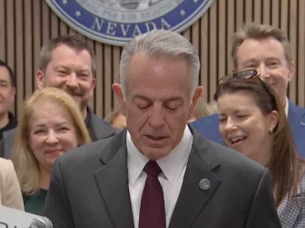 Lombardo files for re-electionEl gobernador Joe Lombardo solicita oficialmente su reelección.