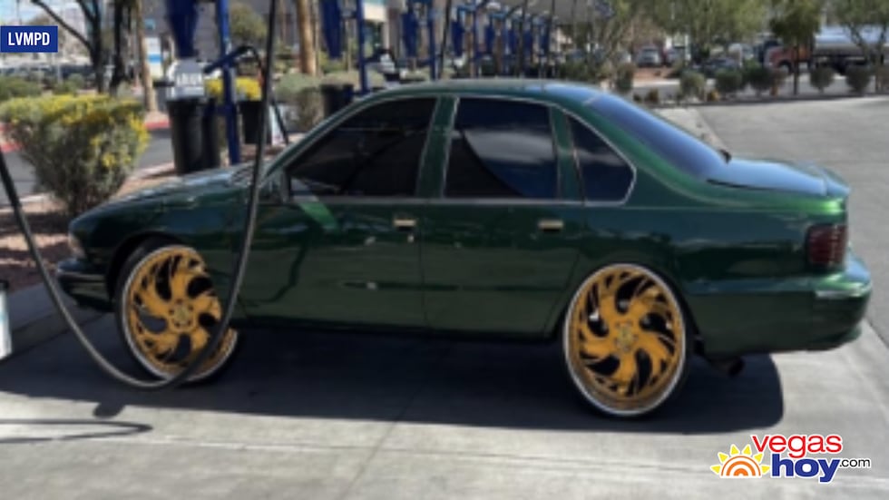 Los detectives de LVMPD informan que creen que Weatherspoon usó el vehículo para atraer a...