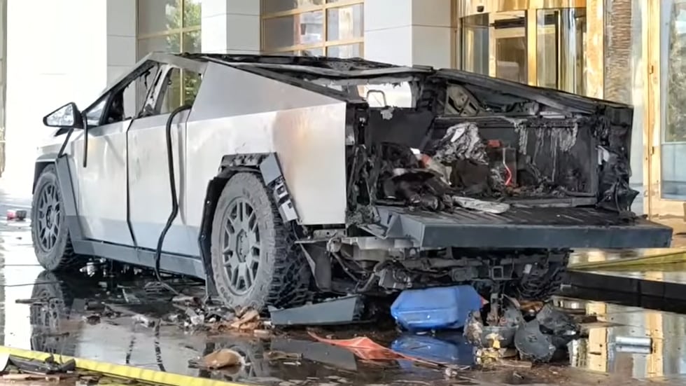 Explosión de una camioneta Tesla Cybertruck en un hotel Trump en Las Vegas