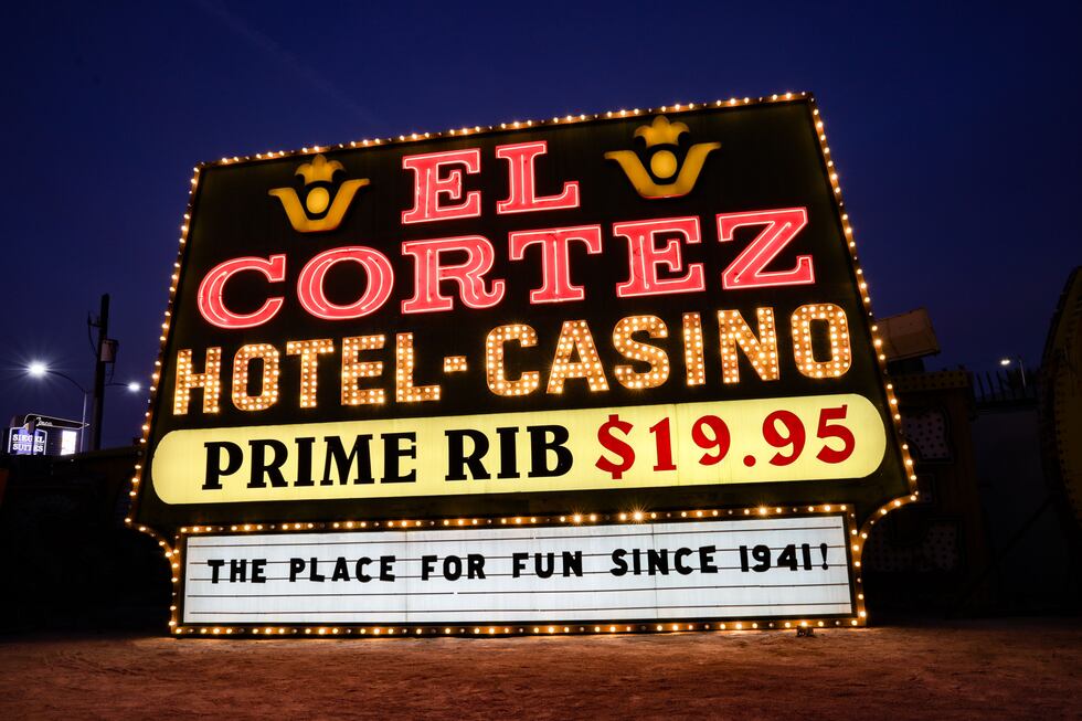El hotel-casino El Cortez fue el primer hotel de lujo en el centro de Las Vegas. Este es uno...