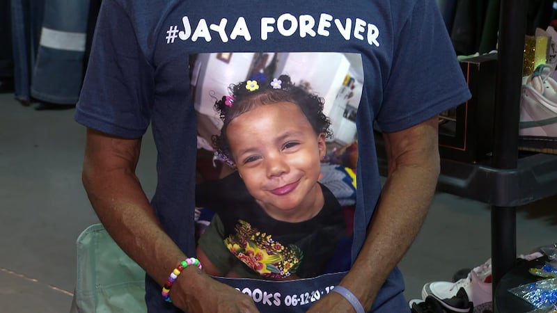 El sorteo de artículos escolares de "Jaya’s Light" rinde homenaje a una niña de 3 años...