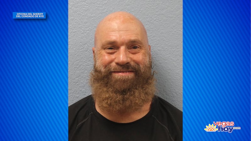 Se emitió una orden de arresto contra Charles Ayoub en Pahrump.