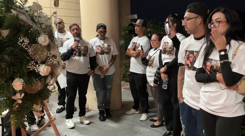 La familia identifica a un promotor de boxeo, asesinado durante un robo en el este de Las...