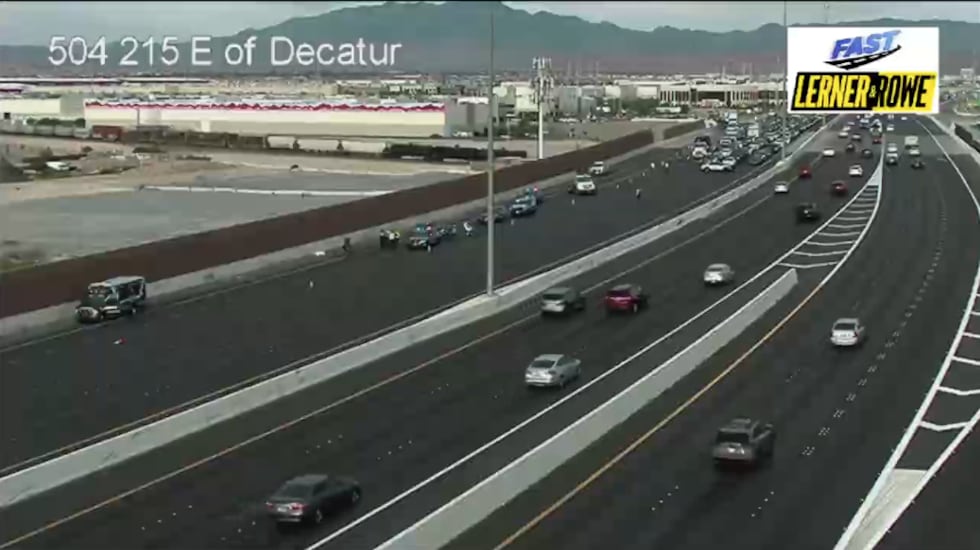 Un motociclista falleció tras un accidente en la carretera 215 el jueves por la mañana, según...