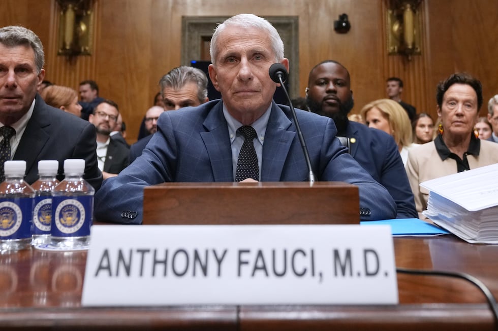 El doctor Anthony Fauci comparece ante el Comité de Asuntos de Seguridad Nacional y Gobierno...