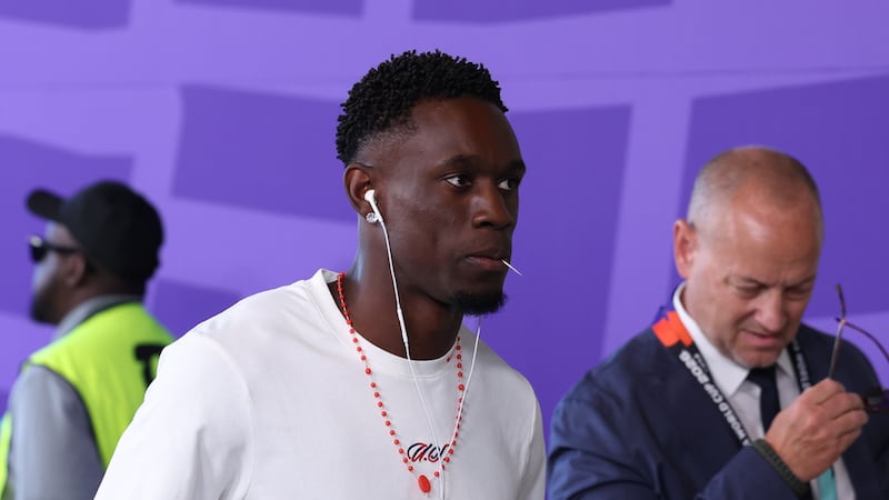 Folarin Balogun, de la selección de Estados Unidos, llega al partido ante Bélgica en Seattle,...