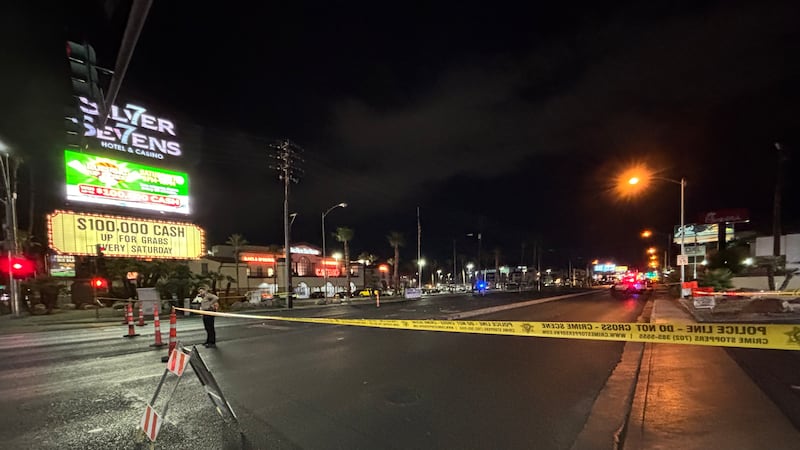 Los detectives localizaron a un hombre buscado por delitos graves en el área de las calles...