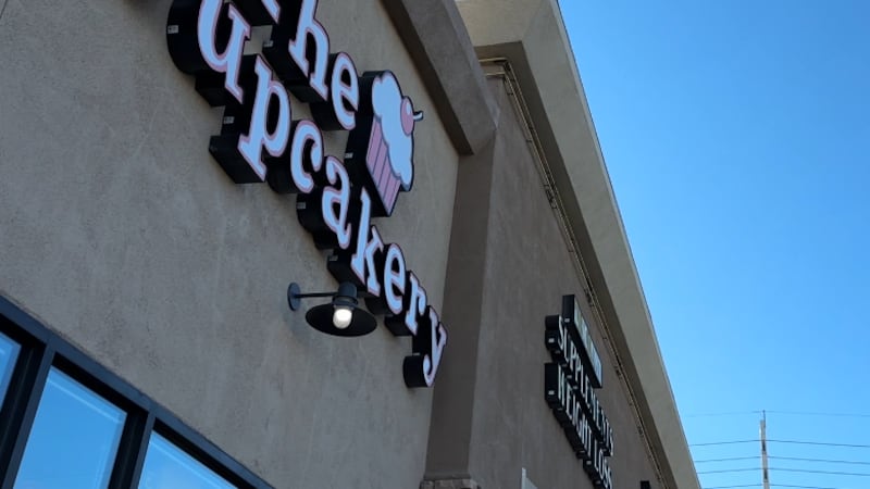 A Las Vegas cupcake shop that has served customers for two decades will close permanently on...