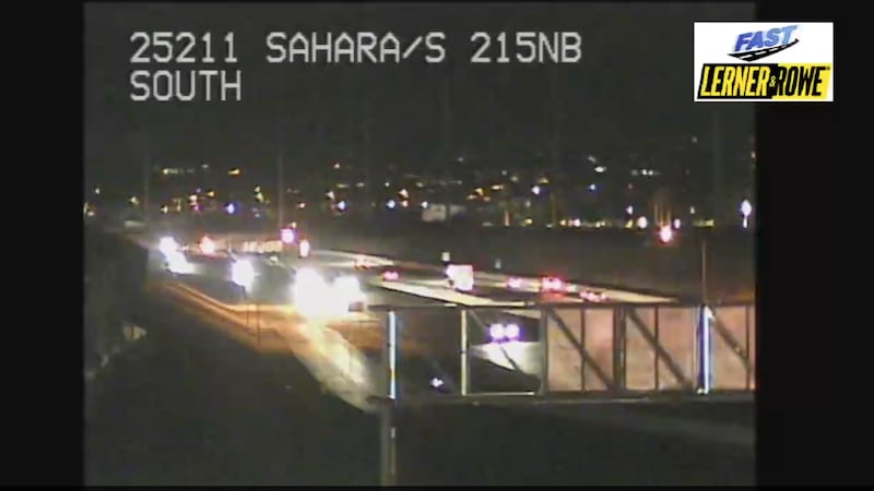 Un motociclista falleció el lunes por la mañana tras salirse de la vía en la carretera 215 en...