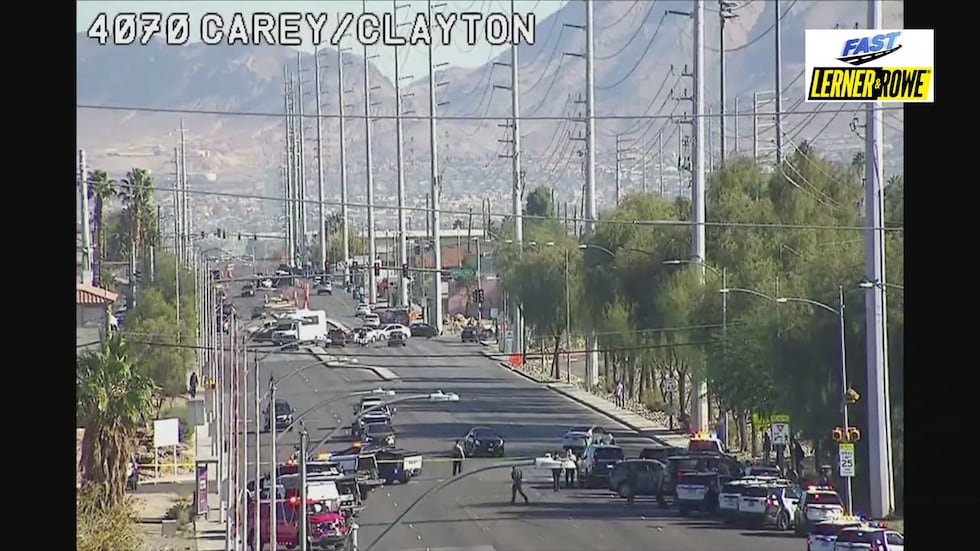 Un tiroteo en el que se vio involucrado un agente de policía ocurrió cerca de la intersección...