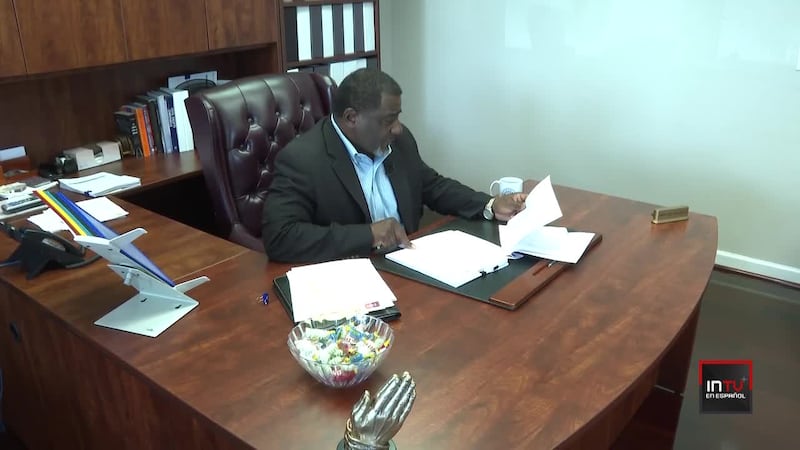 El alcalde que salvó a una niña en emergencia