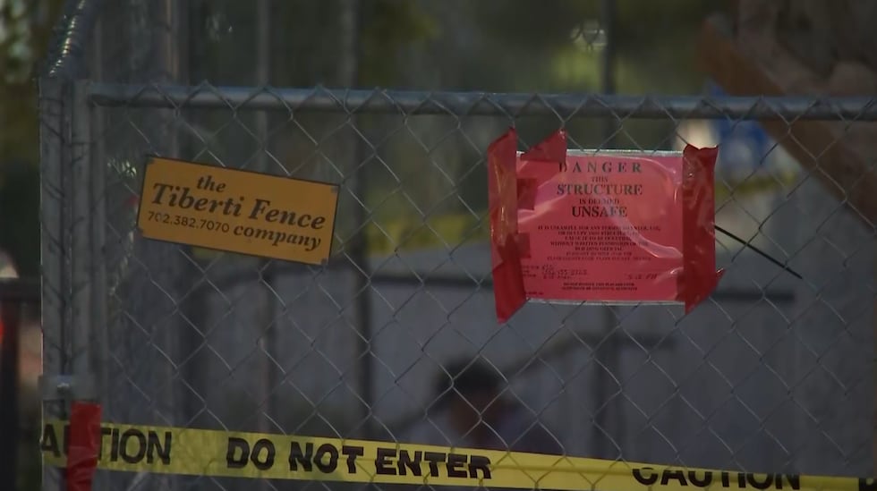 Clark County officials ordered the owner of a Flamingo Road strip mall to repair or demolish...