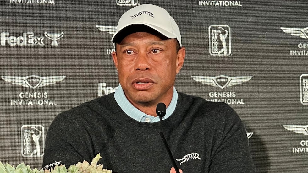 Tiger Woods, arrestado por conducir bajo DUI tras un vuelco en Florida, según las autoridades