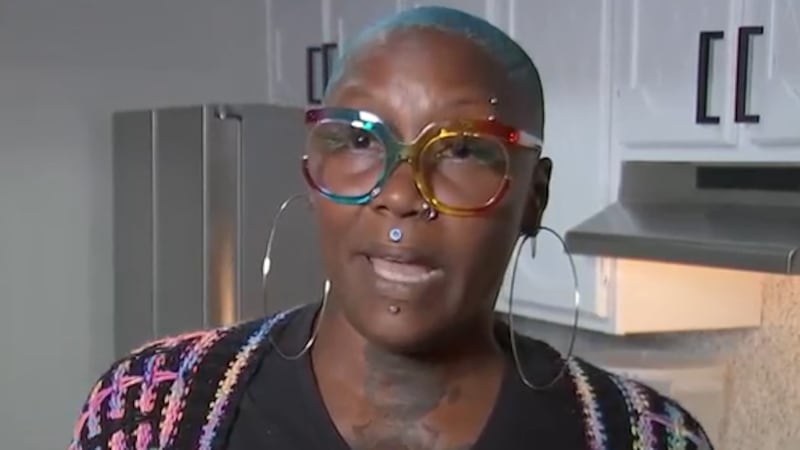 Ms. Shirley, directora ejecutiva de "Beauty 2 the Streetz".