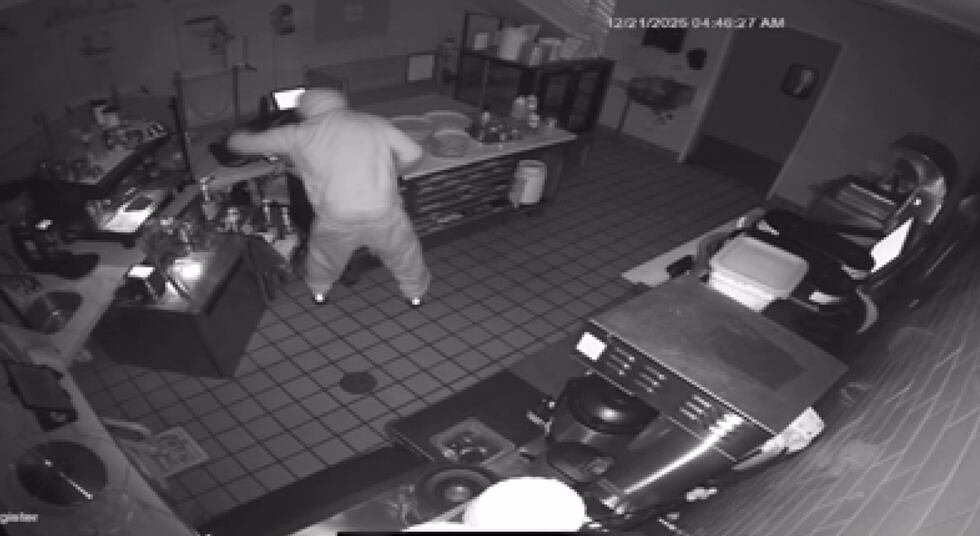 La policía ha arrestado a un hombre de 27 años que, según creen, es responsable del robo en...