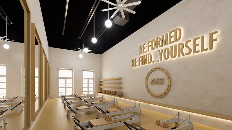 EoS Fitness está llevando el Pilates en reformer más allá de los estudios especializados para...