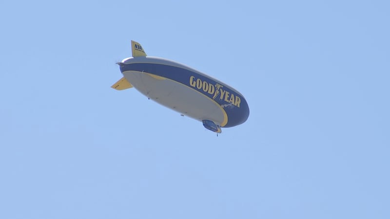 El dirigible de Goodyear fue avistado sobre Las Vegas este miércoles, acaparando la atención...