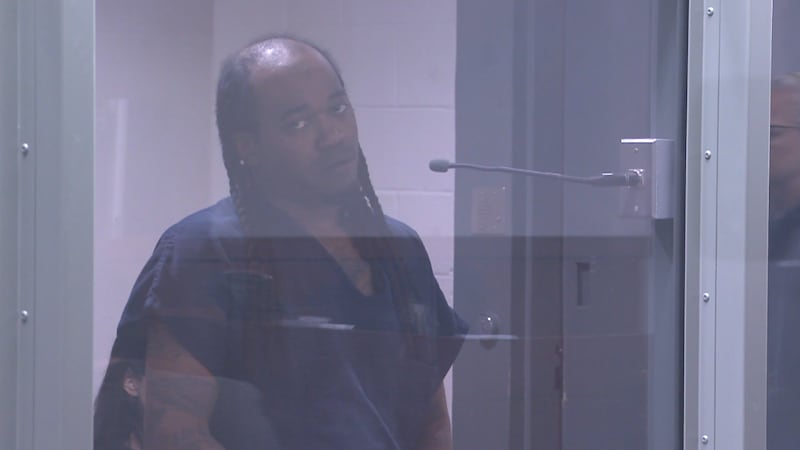 Hombre acusado de agredir sexualmente a una estudiante de la UNLV permanece detenido sin...