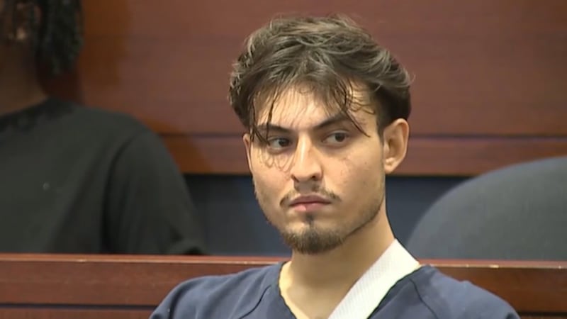 El hombre acusado del mortal choque de 12 vehículos comparece en la audiencia preliminar.