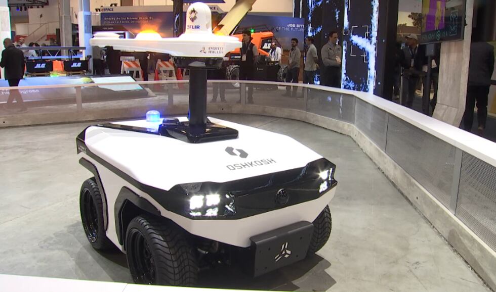 Empresa presenta tecnología robótica para la construcción y el saneamiento en el CES.