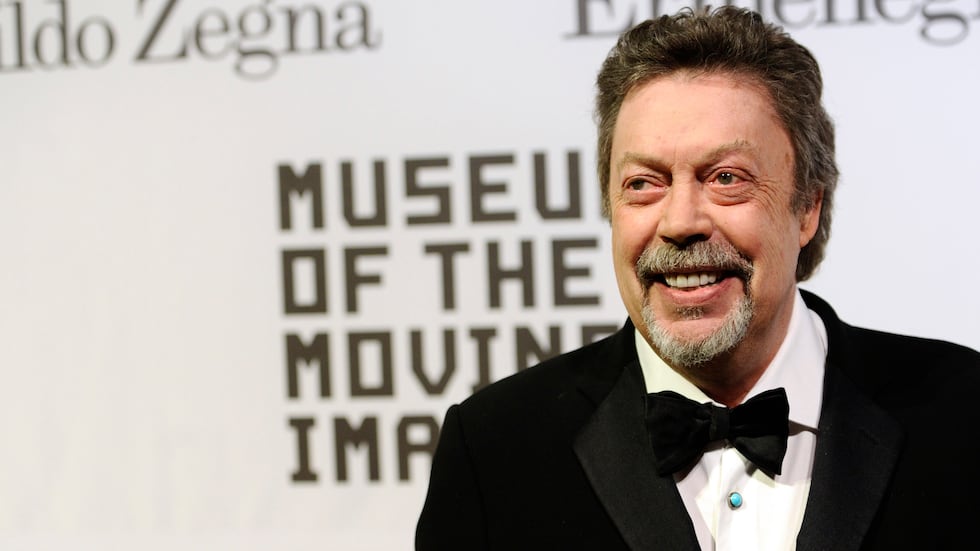 Tim Curry asiste al homenaje del Museo de la Imagen en Movimiento a Alec Baldwin en Nueva...