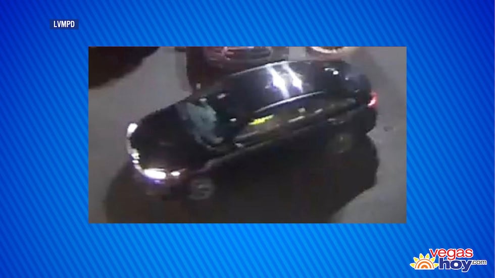La policía busca a un hombre acusado de forzar vehículos en el noroeste de Las Vegas.
