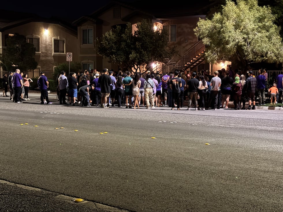 Miembros de la comunidad se reunieron el lunes para honrar la vida de Desirae Tover-Ada, la...