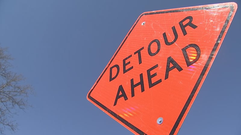 A detour ahead sign in Prairie Village, Kansas.