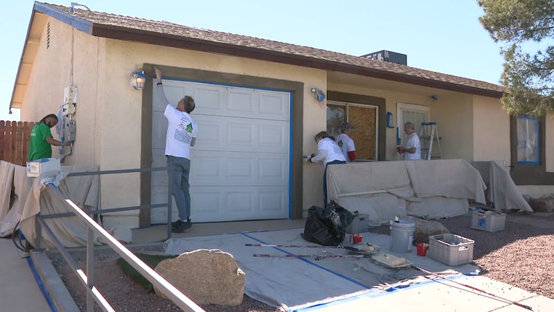 Los equipos de Rebuilding Together Southern Nevada han pasado las últimas semanas reparando...