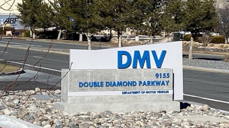El DMV de Nevada afirma haber mejorado sus servicios de registro rápido, títulos “turbo” y...