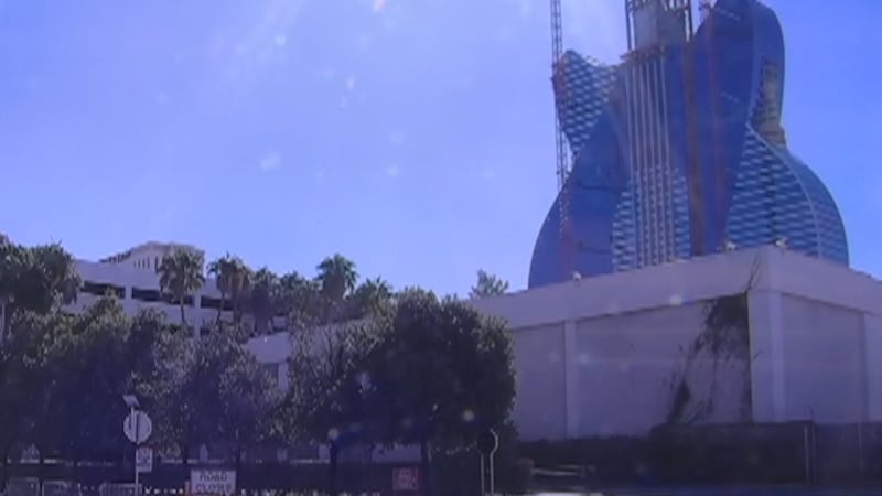 La policía investiga una amenaza en una obra de construcción del Strip de Las Vegas.