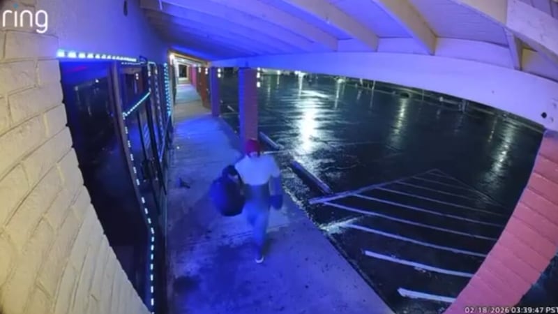 Una tienda de muebles local fue asaltada el miércoles por la mañana, siendo el último pequeño...