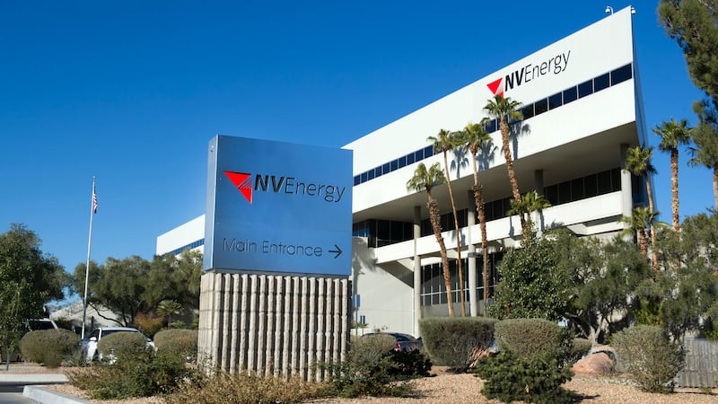 Reembolsarían a más de 100,000 clientes de NV Energy que sufrieron cobros excesivos durante...