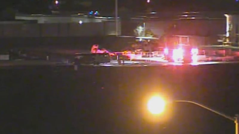 La policía dice que un conductor de RV sufrió quemaduras “significativas” después de mover...