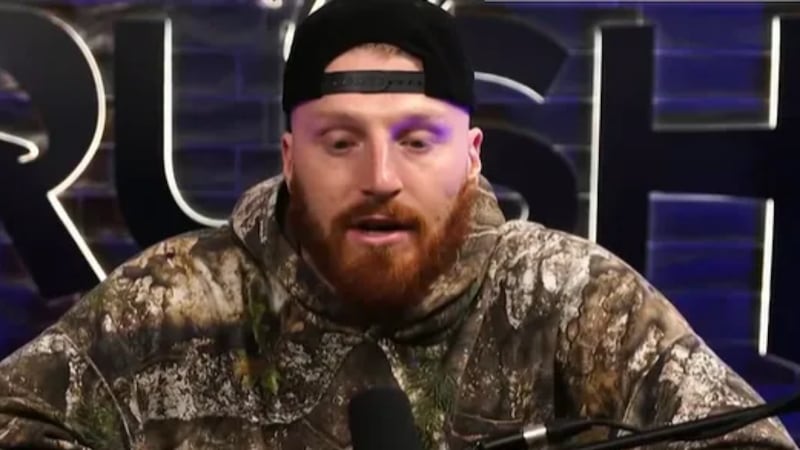 Los Baltimore Ravens se han retirado de un acuerdo por Maxx Crosby, confirmaron los Las Vegas...