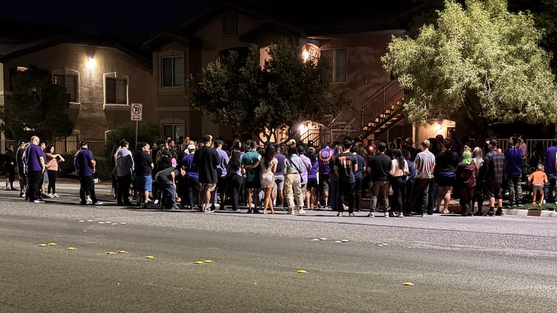 Miembros de la comunidad se reunieron el lunes para honrar la vida de Desirae Tover-Ada, la...