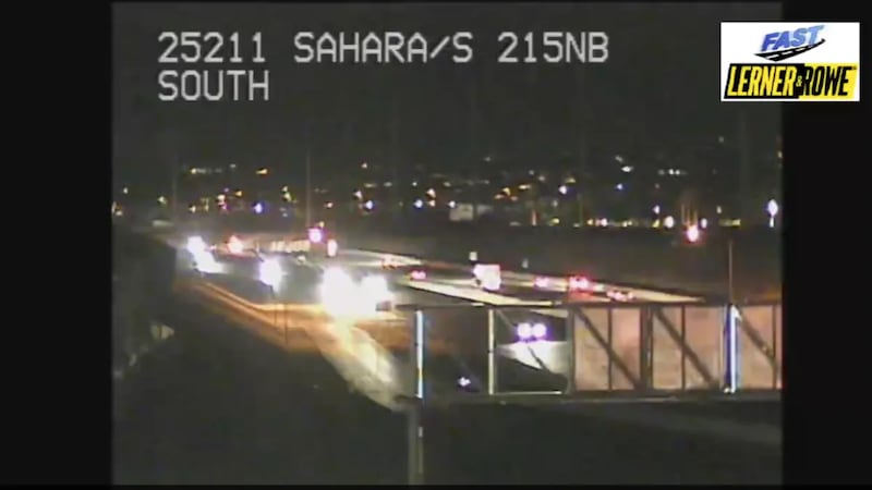 Un motociclista falleció el lunes por la mañana tras salirse de la vía en la carretera 215 en...