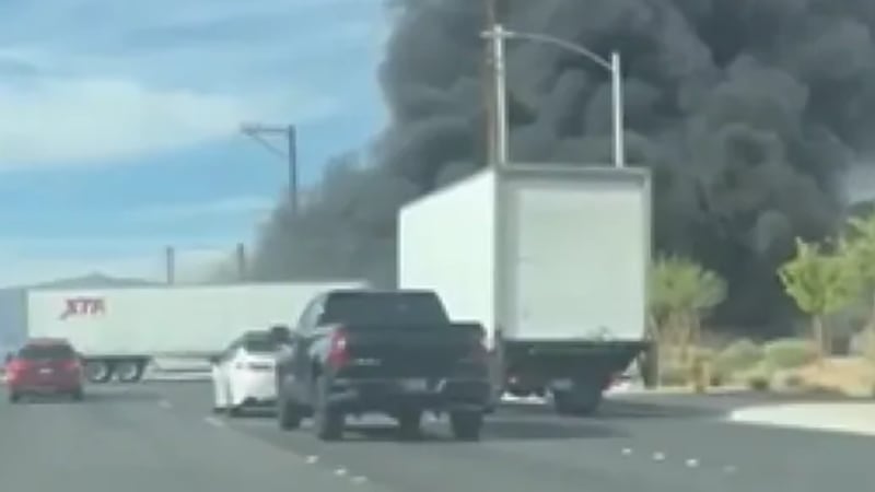Dos personas fallecieron tras un aparatoso accidente con incendio en el que se vieron...