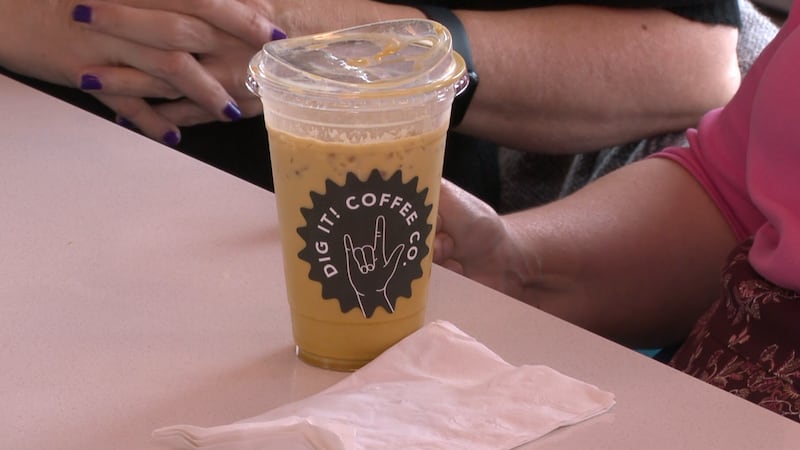 Una popular cafetería de Las Vegas, conocida por emplear a personas con discapacidad, planea...