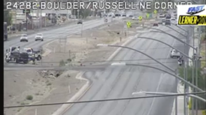 Tres personas fueron trasladadas a hospitales locales con lesiones que no ponen en peligro sus...