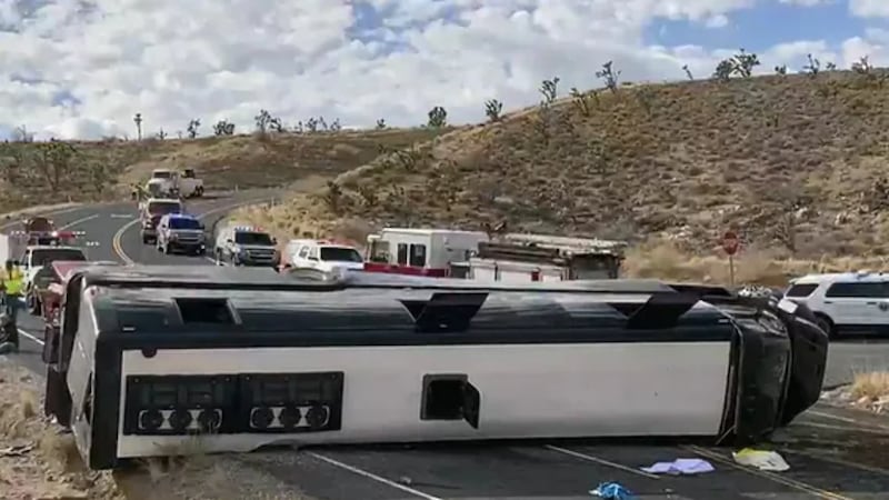 Una mujer de Florida, lesionada en un accidente de autobús turístico ocurrido en 2021 cerca...