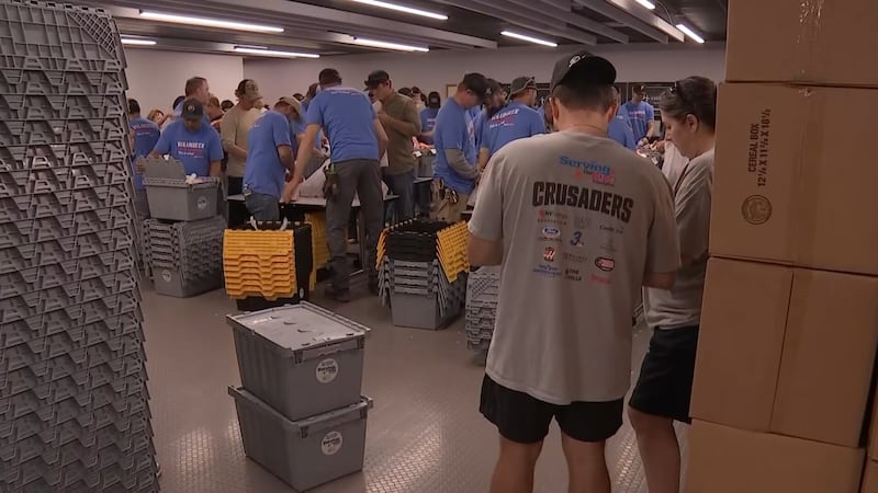 Una iniciativa de voluntariado da inicio al año escolar 2026-27 y amplía la distribución...